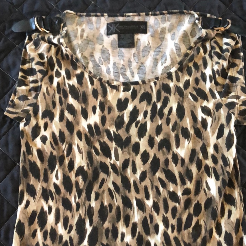 Kardashian collection short sleeved top.